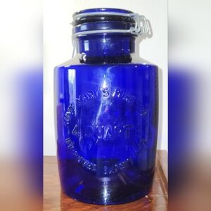 1979 Crownford Gift Ware Italy Cobalt Blue 4 Quart Cookie Jar